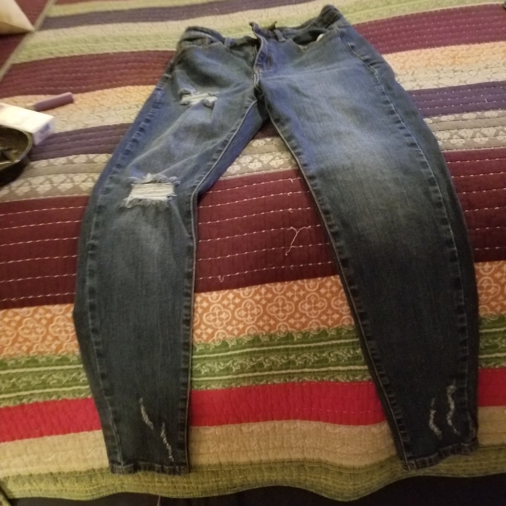 Jeans - Picture 2 of 3